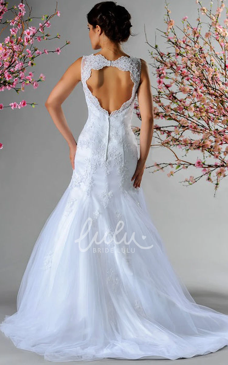 Beaded Applique Mermaid Bridal Gown with V-Neck and Back Keyhole Classy Wedding Dress