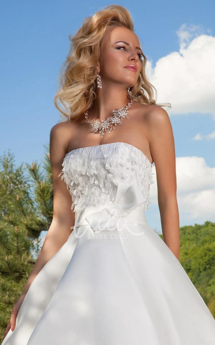 Satin Strapless Sleeveless Ball Gown Wedding Dress with Lace-Up Back and Bow Classy Bridal Gown