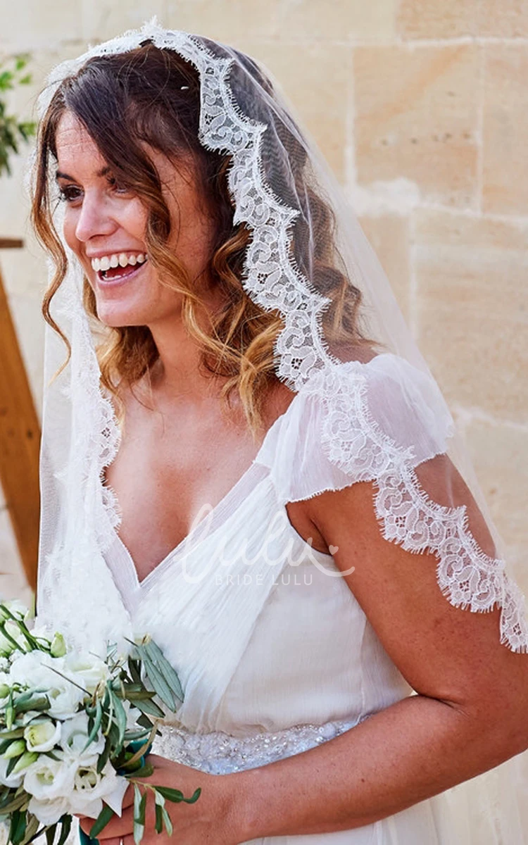 Scalloped Lace Edge Tulle Wedding Veil with Sweep Length