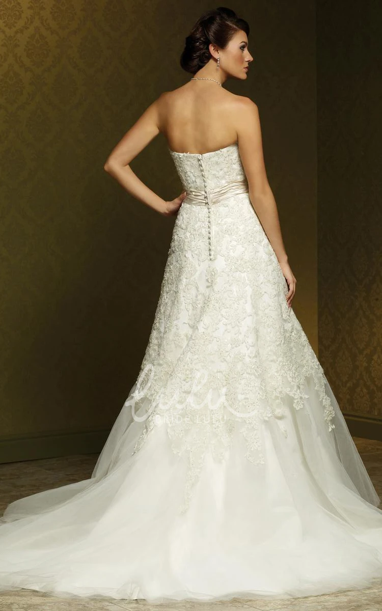 Strapless Lace&Tulle Wedding Dress with Bow A-Line Appliqued Long