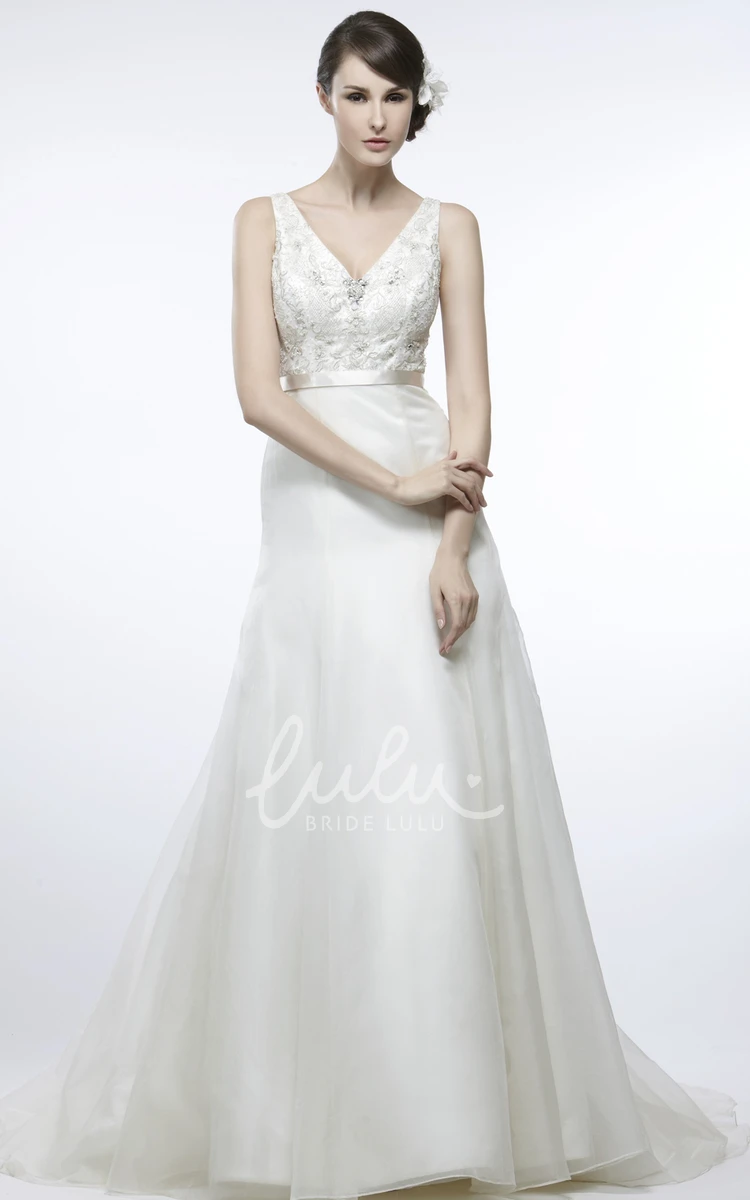 Maxi Tulle and Satin Wedding Dress with Court Train and V-Neck A-Line Style