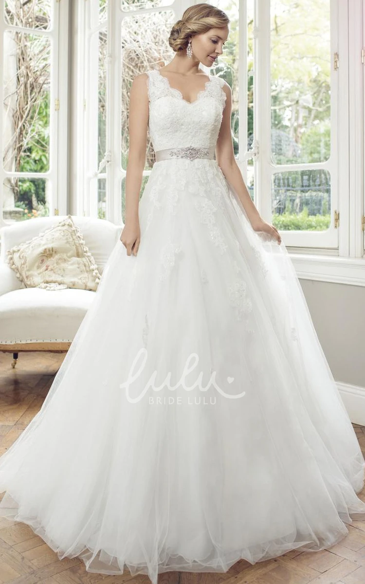 Sleeveless V-Neck Appliqued Lace&Tulle Wedding Dress with Bow Romantic Bridal Gown