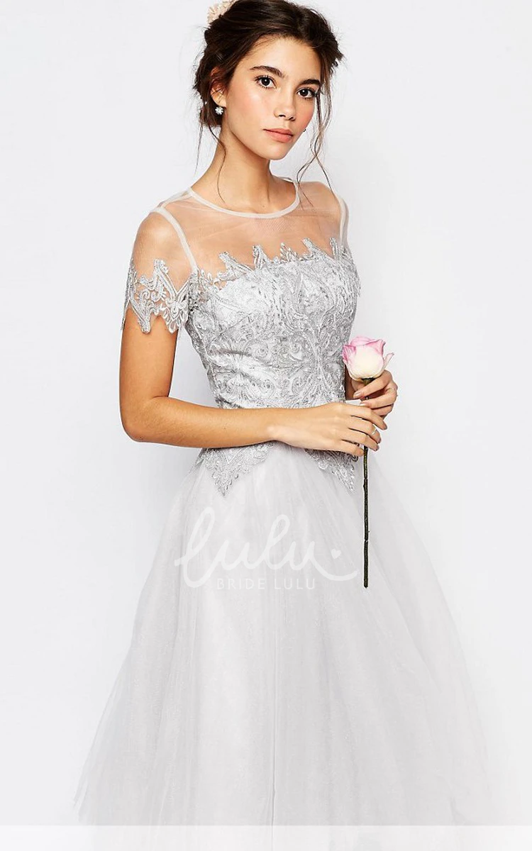 Short Sleeve Tulle Bridesmaid Dress with Appliques Tea-Length Scoop Neck