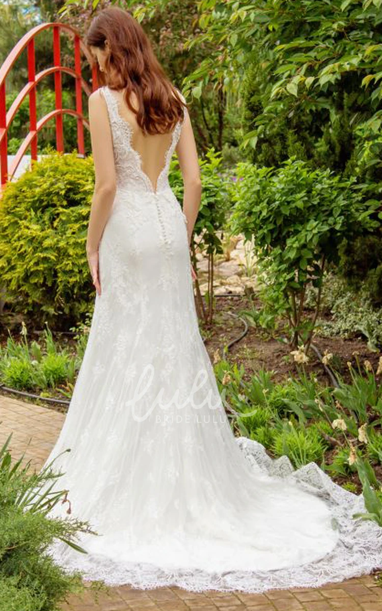 Romantic Lace Sleeveless Wedding Dress with Court Train and Deep-V Back Appliques