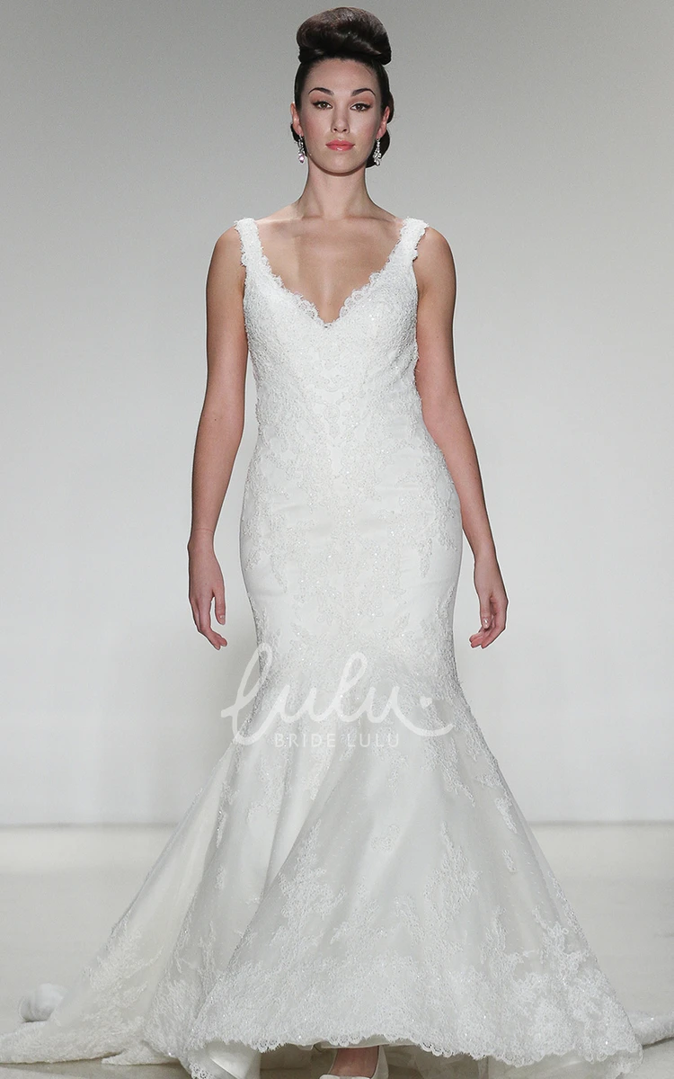 Sleeveless Mermaid Wedding Dress with V-Neck and Lace Appliques