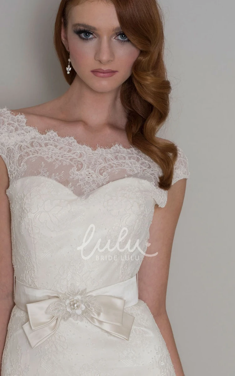 Sheath Lace Scoop-Neck Wedding Dress with Bow Long Bowed Bridal Gown