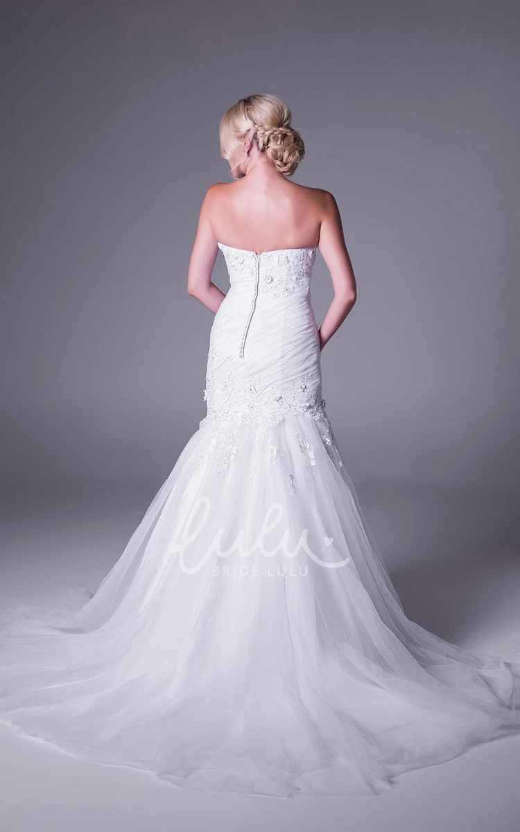 Sweetheart Mermaid Tulle Wedding Dress with Appliques and Ruching