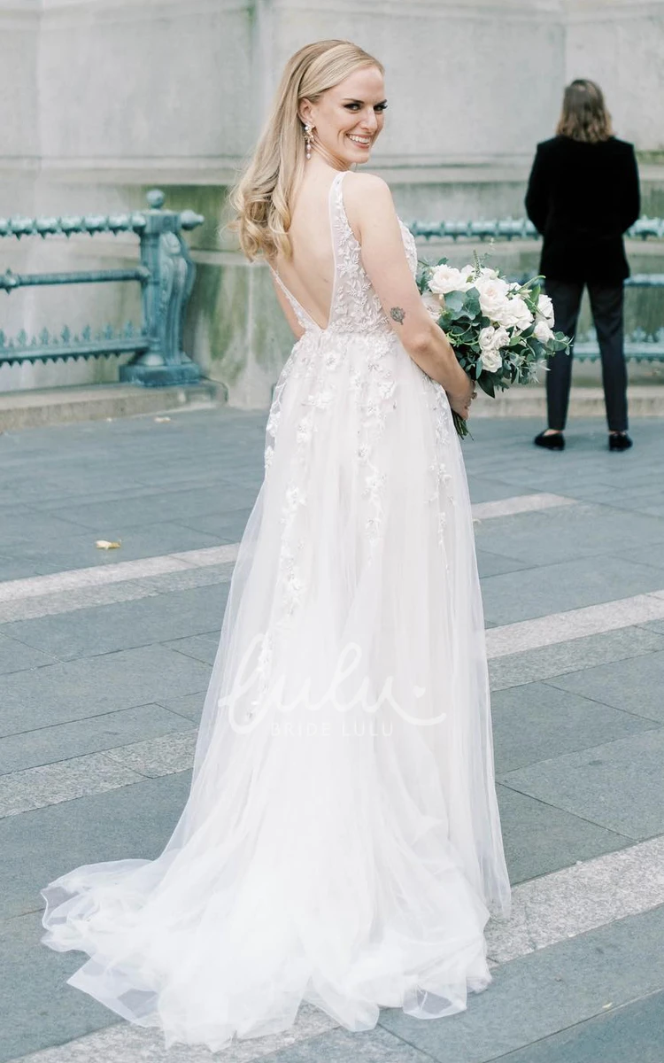 V-Neck Bohemia Lace Applique Adorable Tulle Illusion Strap Open Back Wedding Gown