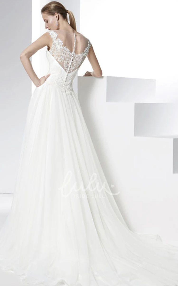 Appliqued Tulle Strapless Wedding Dress with Floor-Length Train Elegant Bridal Gown