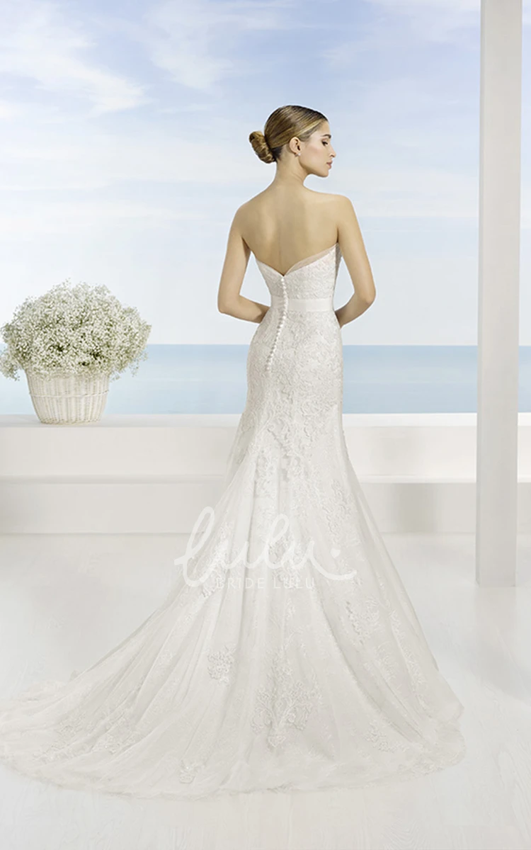 A-Line Lace Sleeveless Wedding Dress with Appliques Waist Jewelry and Pleats