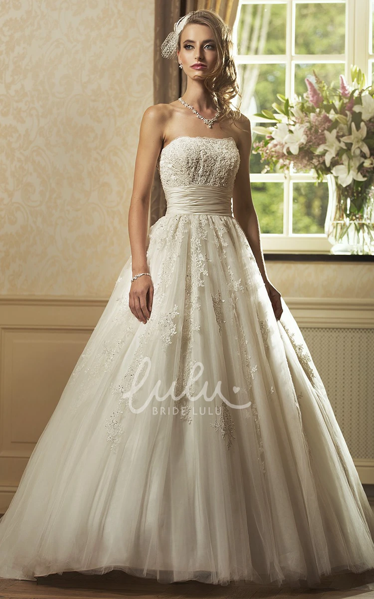 A-Line Tulle&Lace Strapless Wedding Dress Sleeveless Long Appliqued