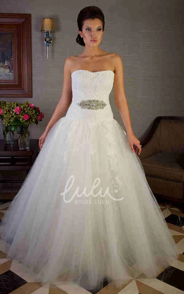 Tulle Ball Gown Wedding Dress with Appliques and Strapless Neckline Floor-Length and Elegant