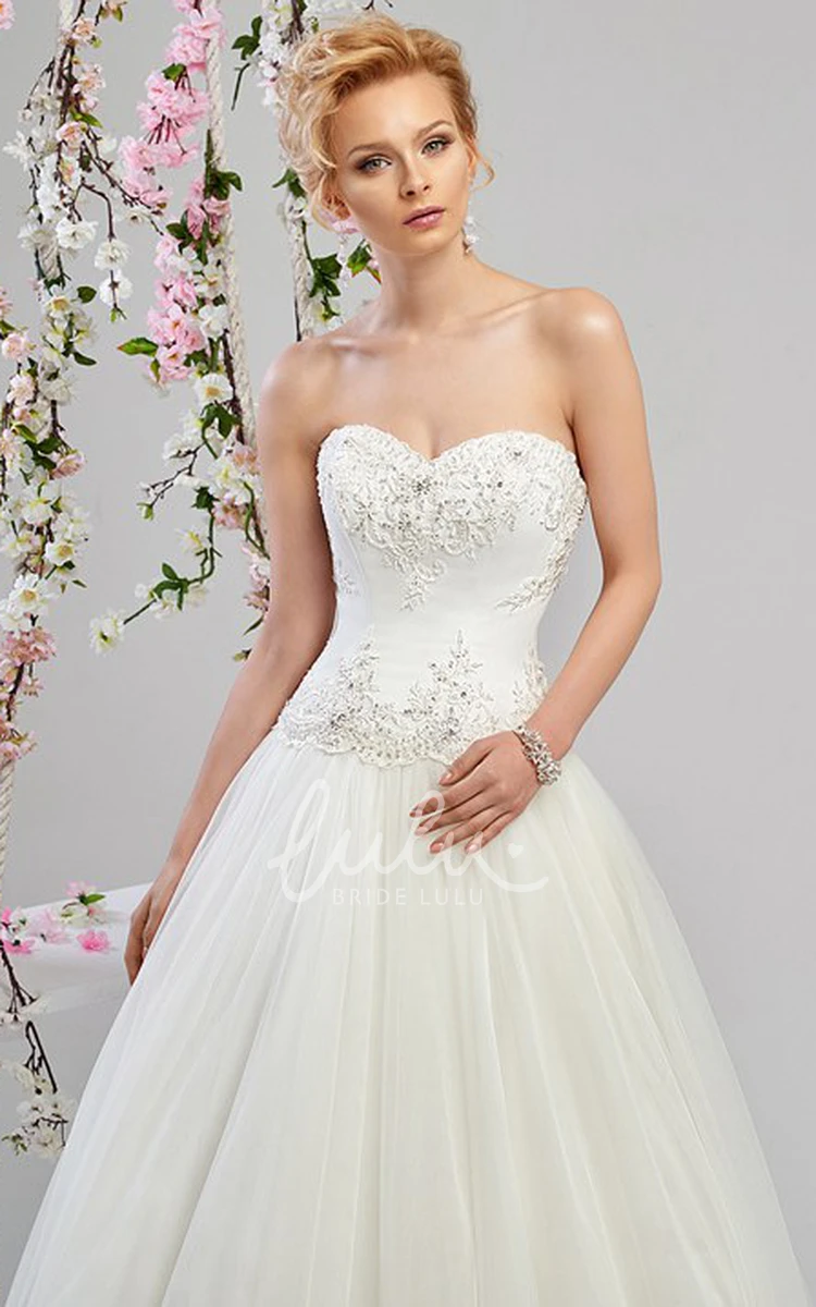 Sweetheart Embroidered Sleeveless Tulle&Lace Wedding Dress A-Line Long