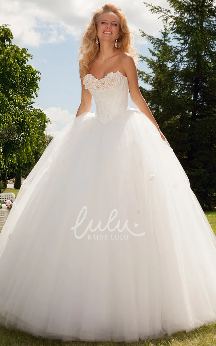 Floral Sweetheart Tulle Wedding Dress with Appliques Long