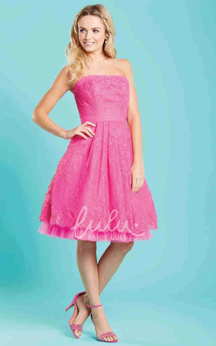 Knee-Length Lace & Tulle Bridesmaid Dress A-Line Strapless Zipper Tiers