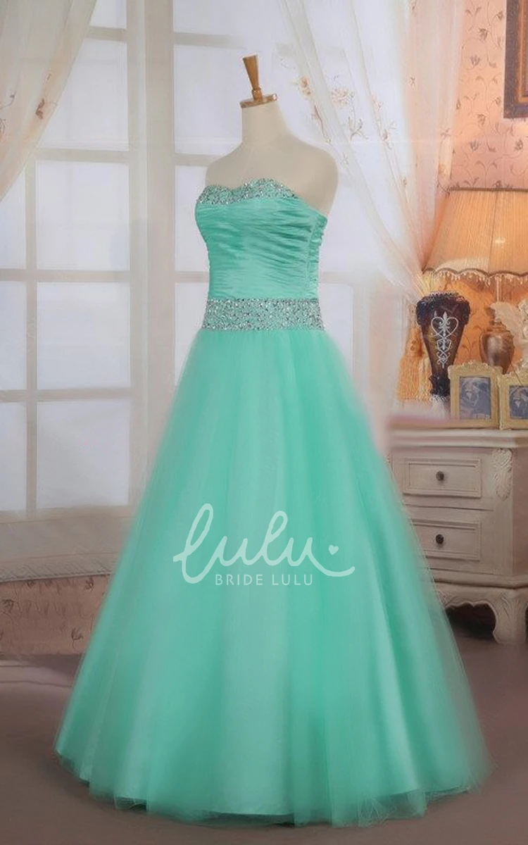 Elegant Ball Gown with Sweetheart Neckline and Ruched Tulle Skirt