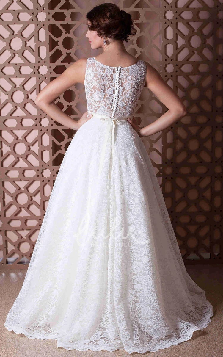 A-Line Lace Sleeveless Wedding Dress with Bateau-Neck