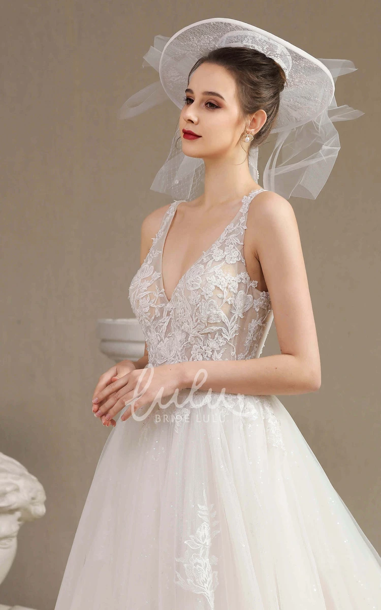 Sleeveless Lace Appliqued Ballgown Plunging V-neck Wedding Dress Flowy Women's Bridal Gown