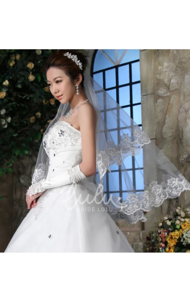 Soft Tulle Fingertip Bridal Veil with Lace Applique