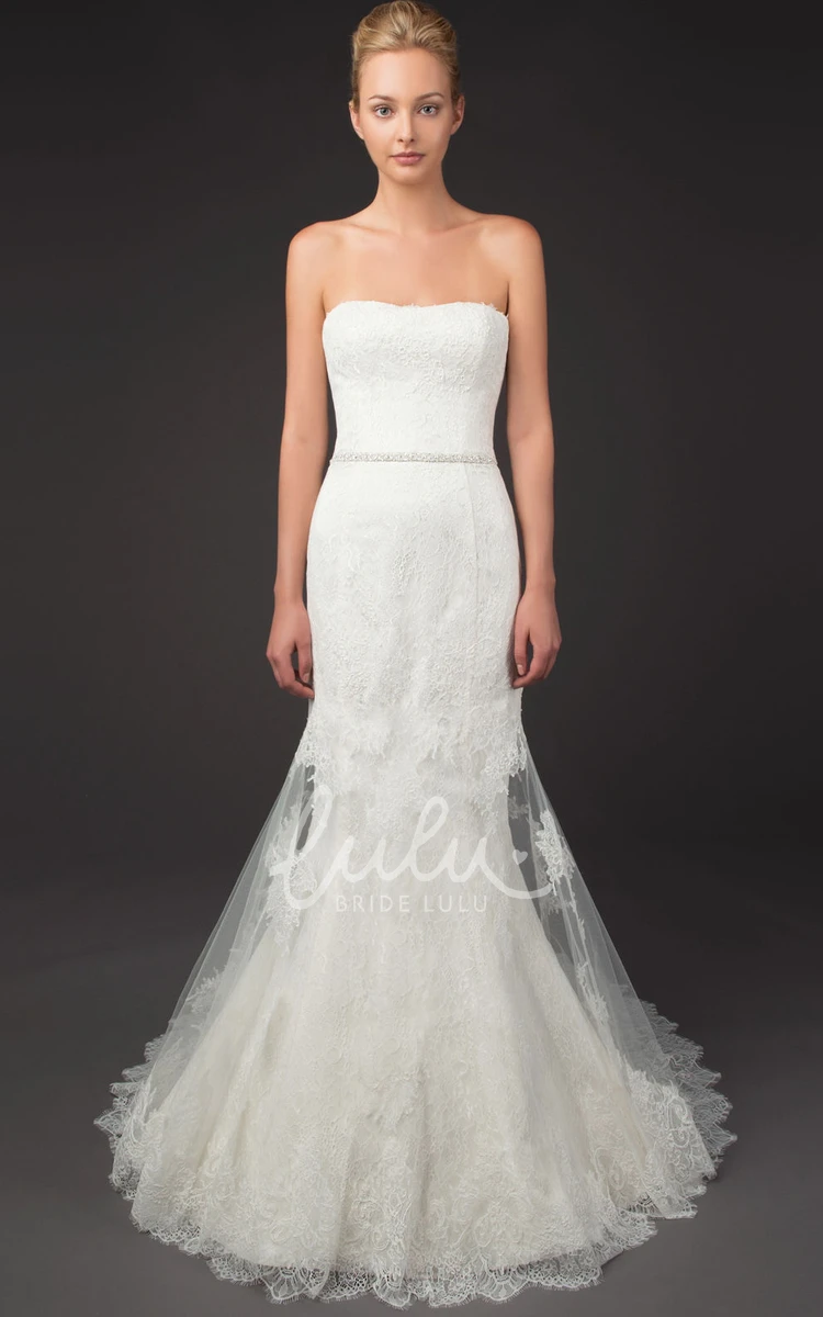 Appliqued Lace Mermaid Wedding Dress with Floor-Length and Backless Style