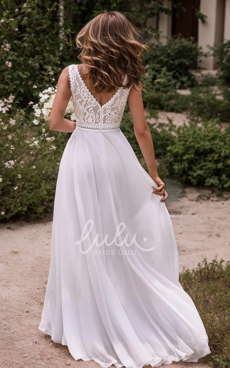 Elegant Ethereal Lace A-Line V-neck Wedding Dress Vintage Summer Petite Sleeveless Bridal Gown with Train
