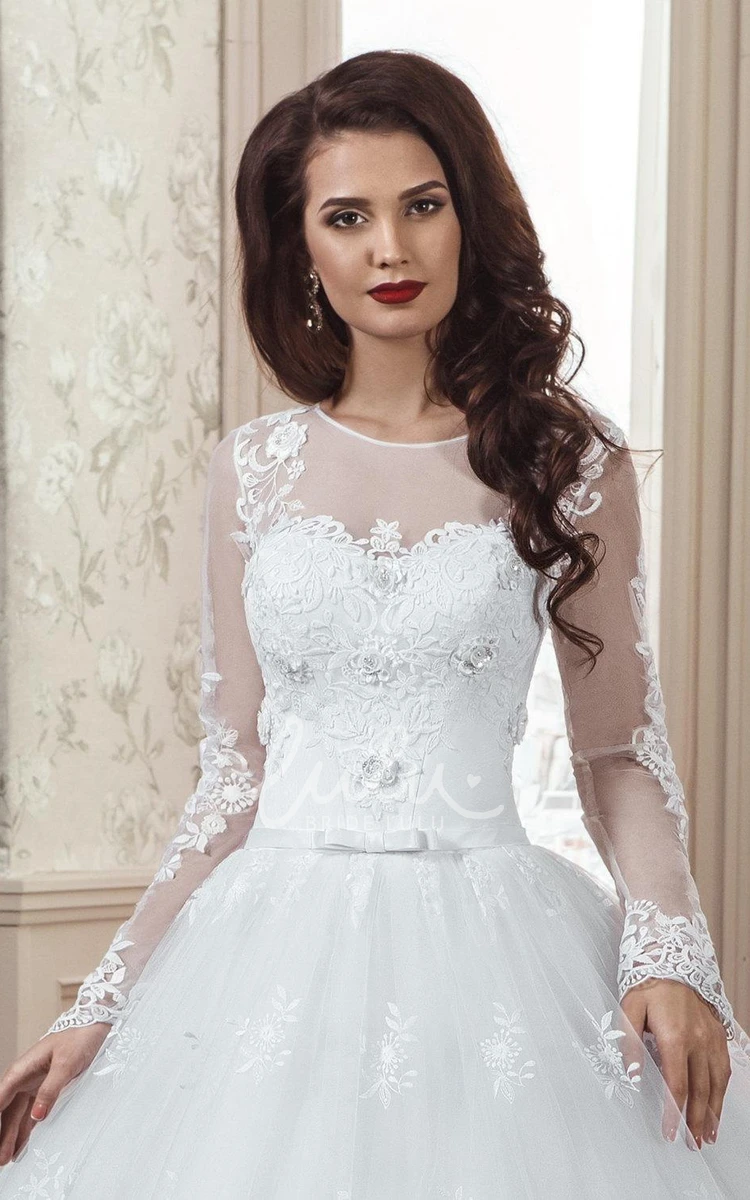 Long Sleeve Lace Tulle Wedding Dress A-Line Silhouette