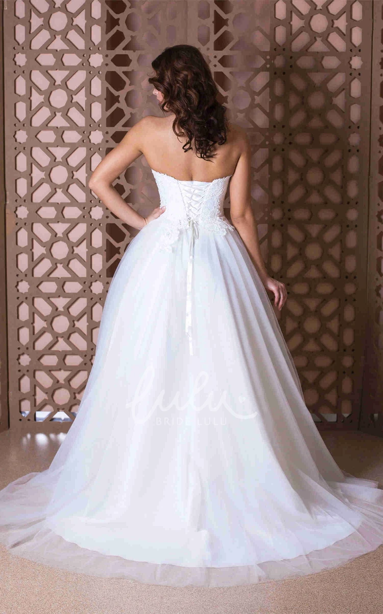 Flower Appliqued A-Line Tulle Wedding Dress Strapless Floor-Length Sleeveless