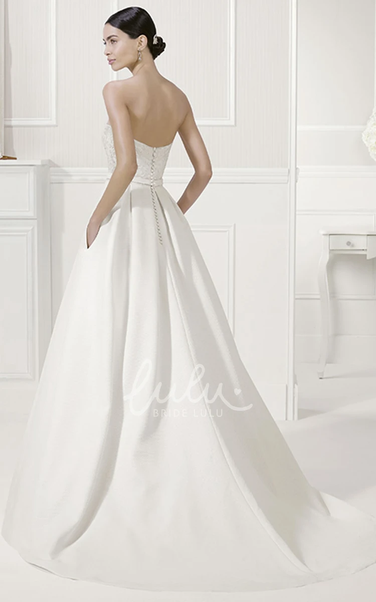 Taffeta Bridal Gown with Leaf-Applique Neck Belt and Sheath Style