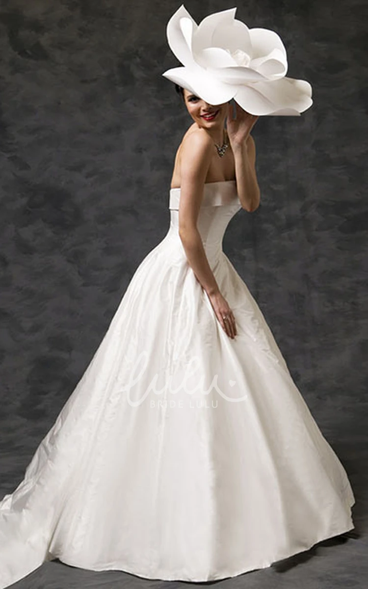 Court Train Taffeta Strapless A-Line Wedding Dress in Sleeveless Floor-Length