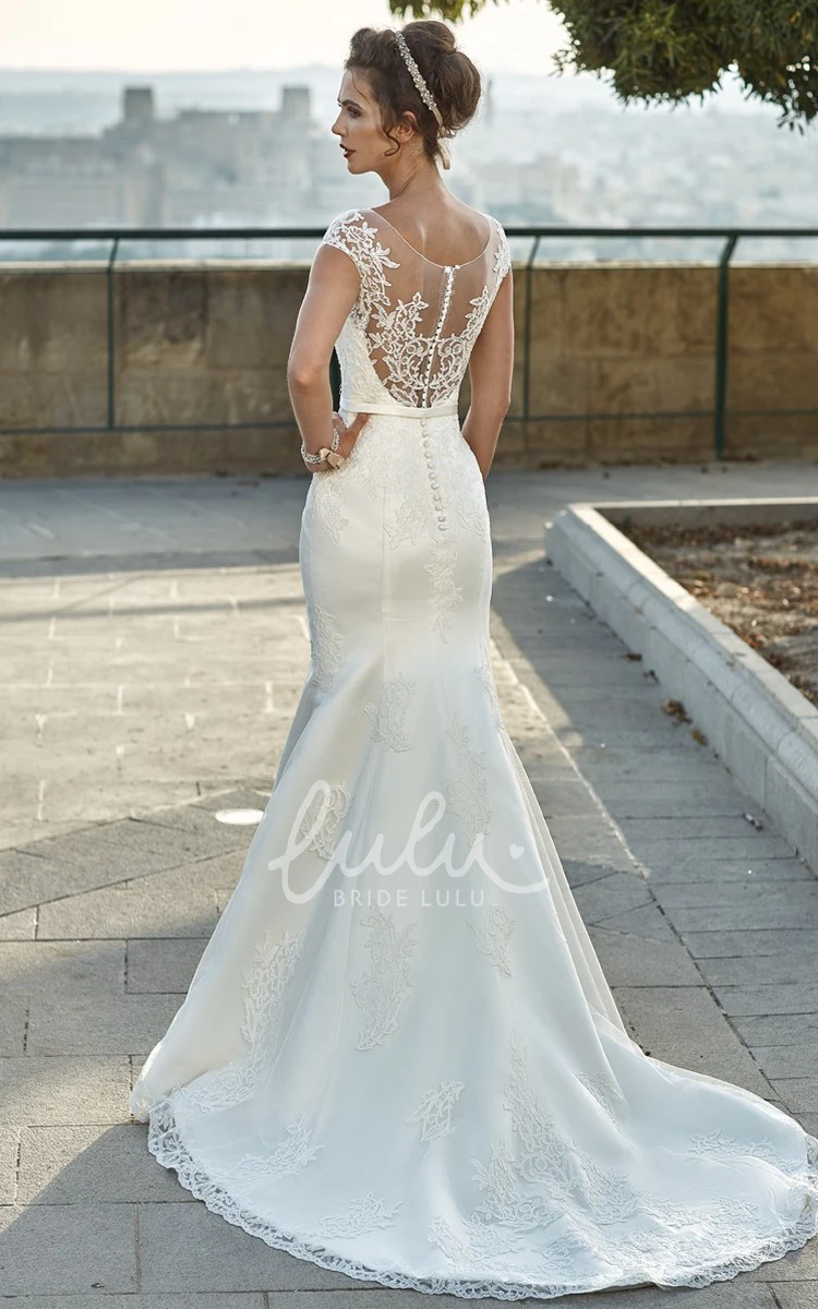 Short-Sleeve Satin and Lace A-Line Wedding Dress with Scoop Neck Classic Wedding Dress