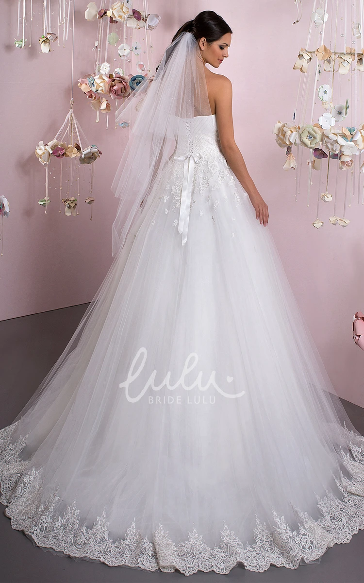 Sweetheart Criss-Cross Tulle Wedding Dress with A-Line Silhouette