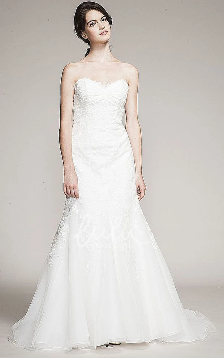 Tulle Wedding Dress with Sweetheart Neckline and Lace Detail