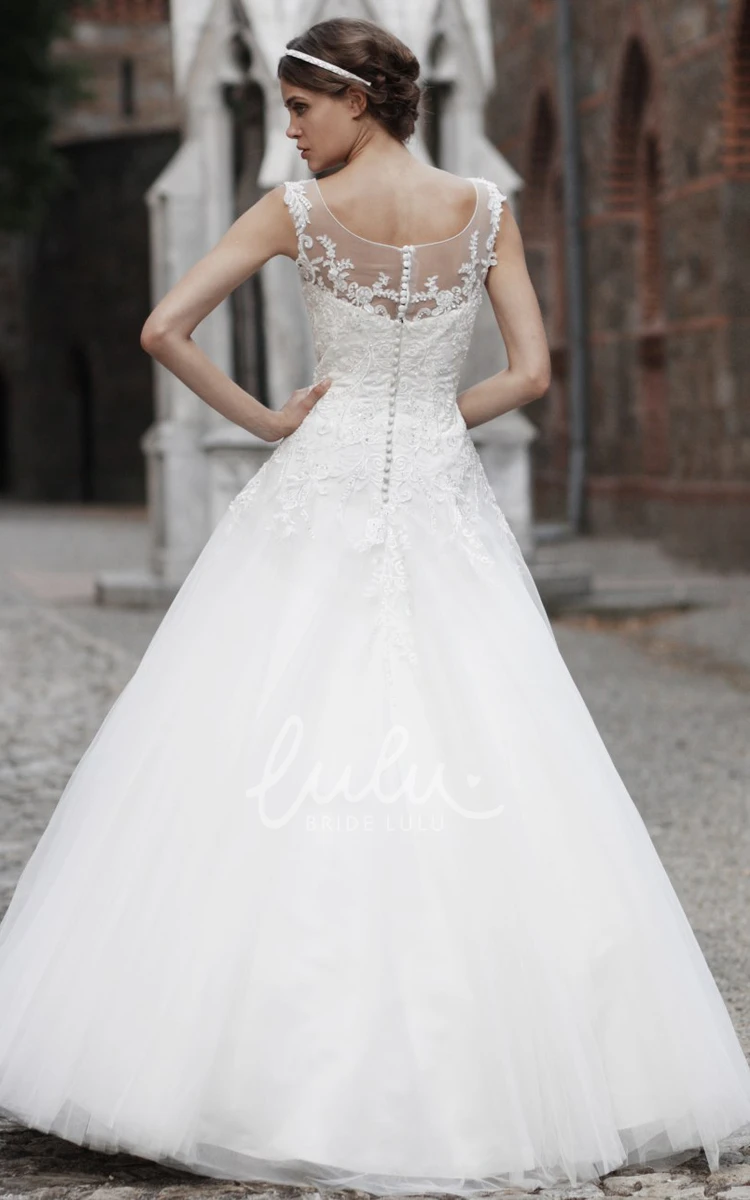 Tulle A-Line Wedding Dress with Appliqued Scoop Neck and Floor-Length