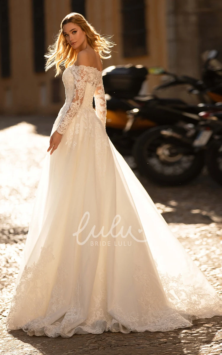 Elegant Vintage Long Sleeves Boho Lace Wedding Dress Sexy Beach Off-the-Shoulder A-Line Bridal Gown with Appliques and Court Train