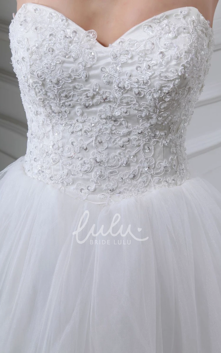 Lace Applique Tulle Ball Gown Wedding Dress Sweetheart Neckline and Sleeveless