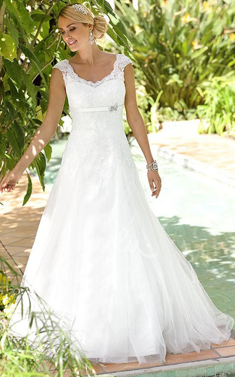 Cap-Sleeve Appliqued Tulle&Lace Wedding Dress A-Line V-Neck Lace