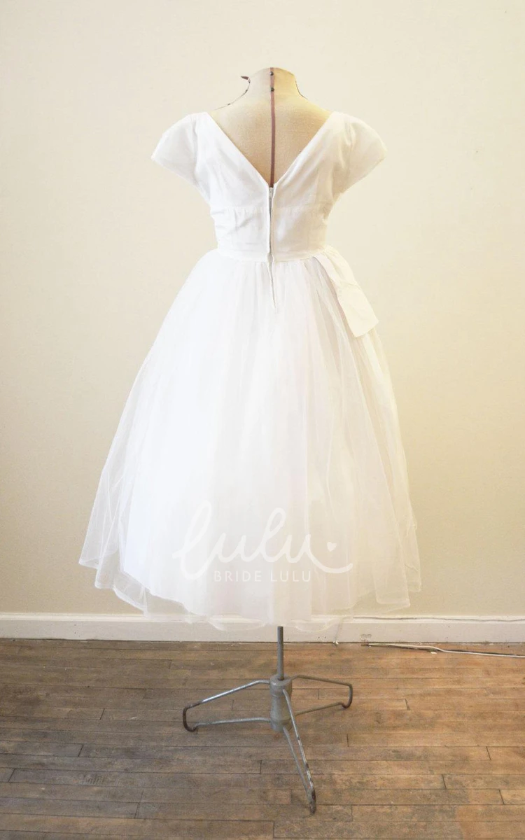 Vintage Tulle Wedding Dress with V-Neck Tutu Skirt and Pleats