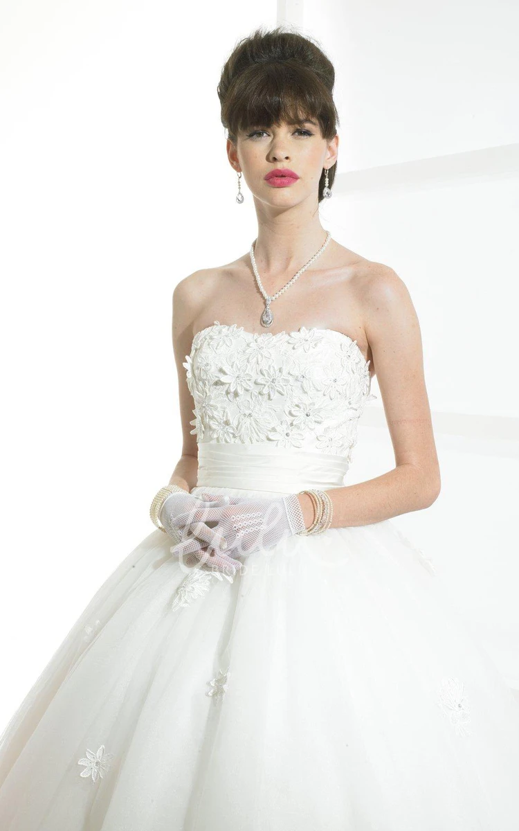 Appliqued Strapless Tulle A-Line Wedding Dress Tea-Length