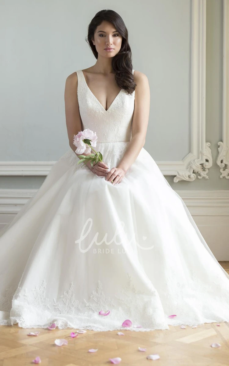 V-Neck Sleeveless A-Line Wedding Dress with Applique and Beading Stunning Bridal Gown