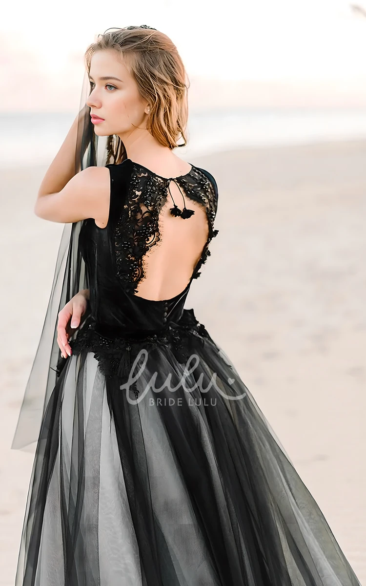 Bohemian Lace Square Neck Sleeveless A-Line Vintage Floor-length Black Wedding Dress with Keyhole Back