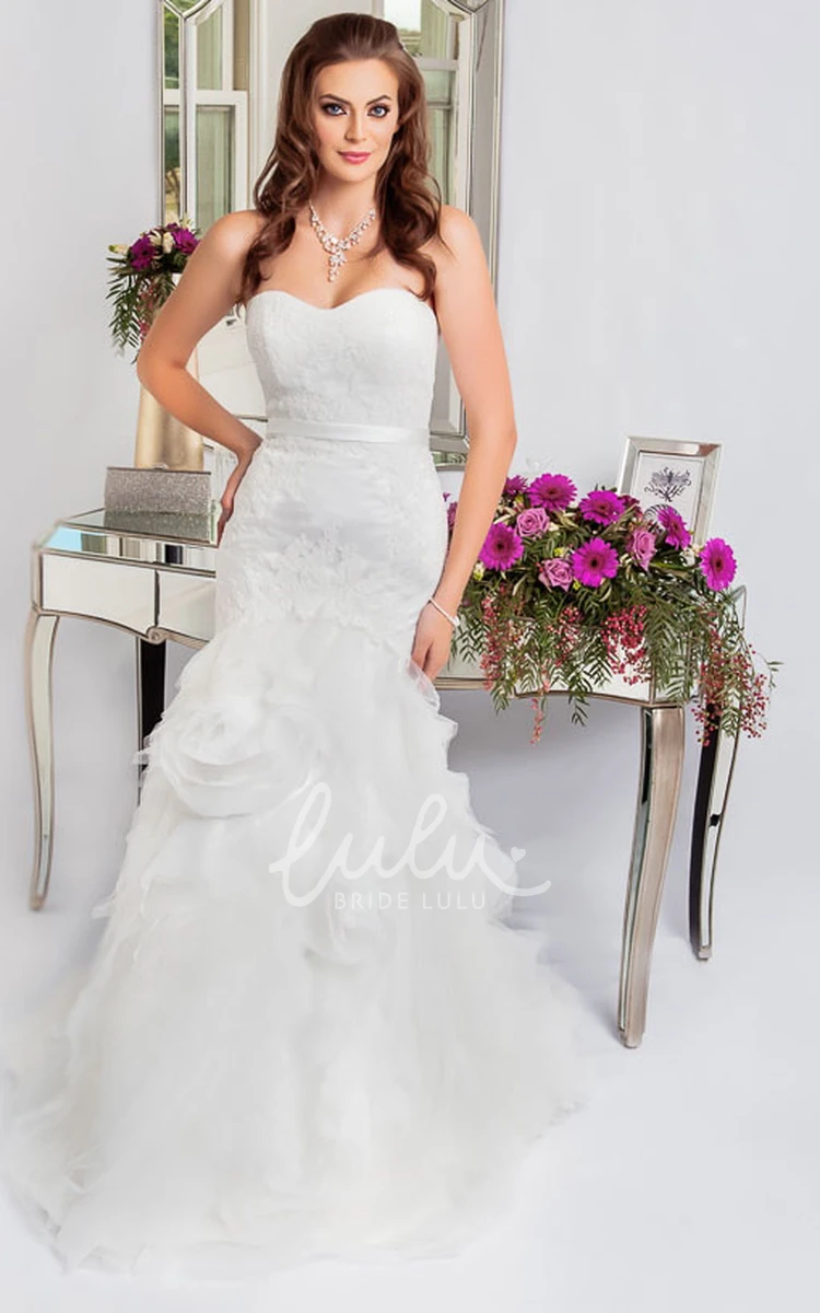 Plus Size Tulle Wedding Dress with Ruffles and Sash Trumpet Strapless Long