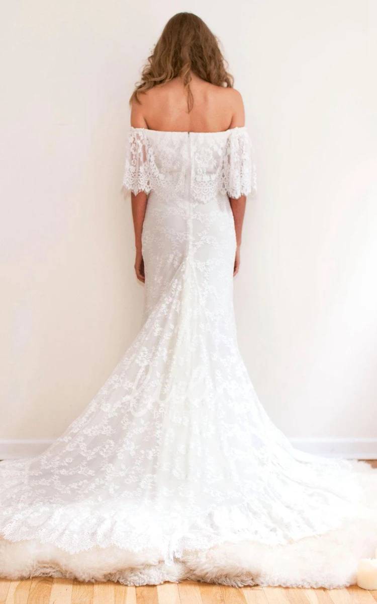 Scalloped Lace Off-Shoulder Sheath Wedding Dress with Long Train