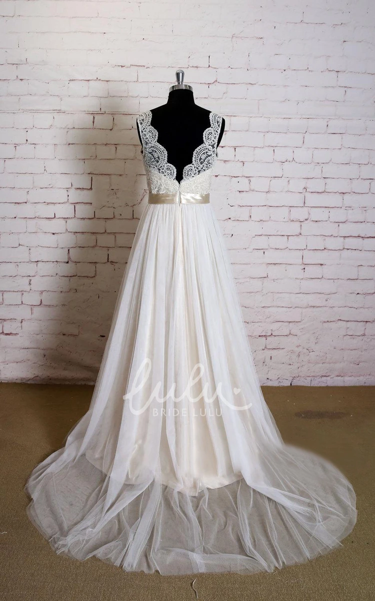 Champagne Lining V-neck Lace Wedding Dress with Sleeveless Design