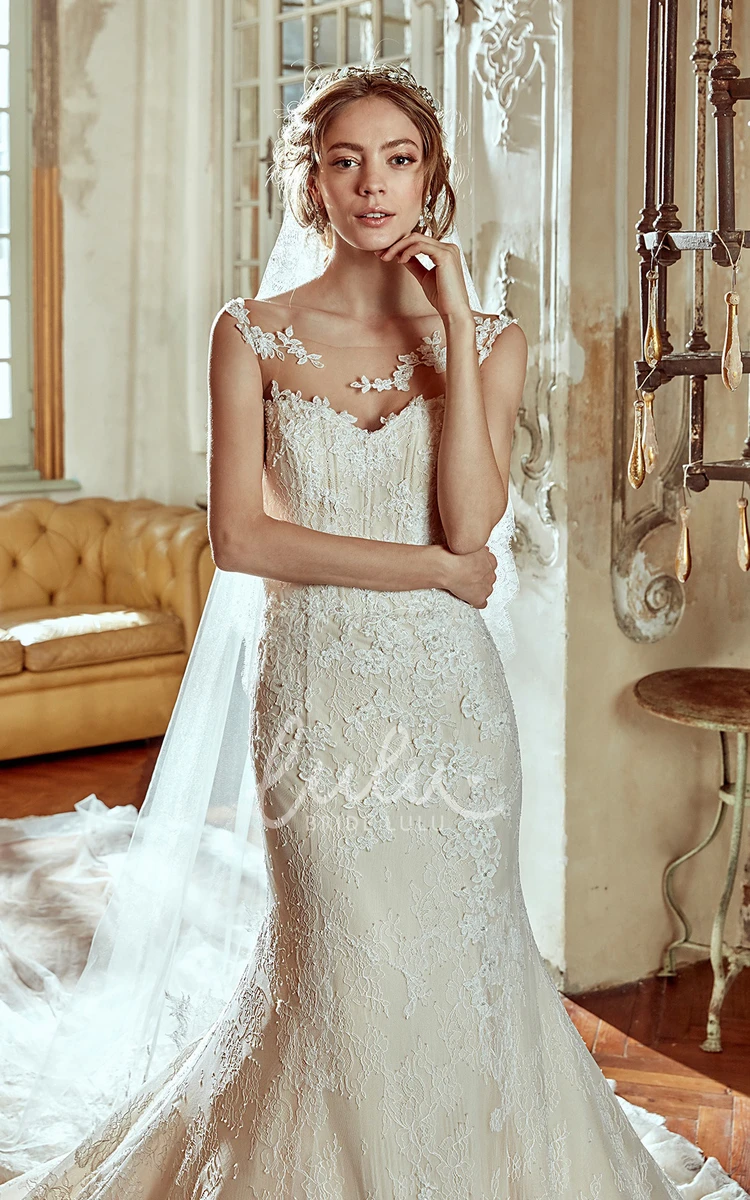 Lace Cap-Sleeve Wedding Dress with Scalloped Train and Appliques Elegant Wedding Dress 2024 Women