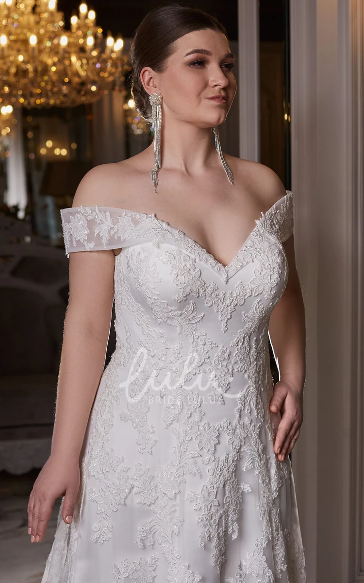 Short Sleeve Lace A Line Wedding Dress with Court Train and Appliques Elegant Style