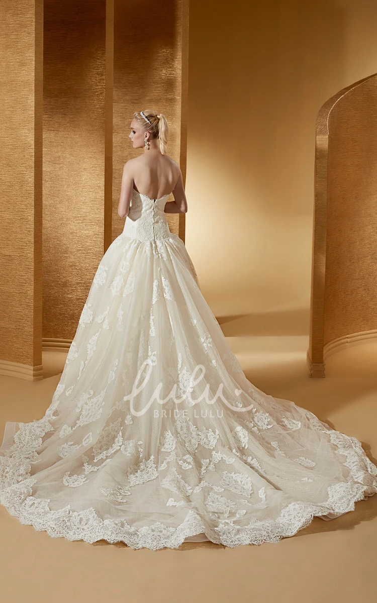 Sweetheart Lace Ball Gown with Fine Appliques Wedding Dress