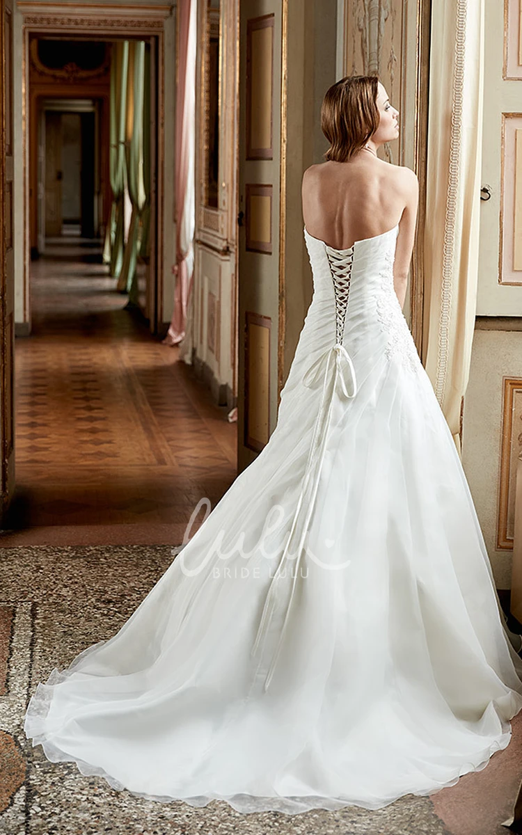 Sweetheart Tulle A-Line Wedding Dress with Appliques and Corset Back