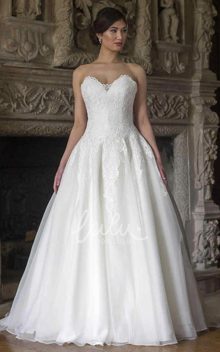 Sweetheart Lace&Organza Ball Gown Wedding Dress