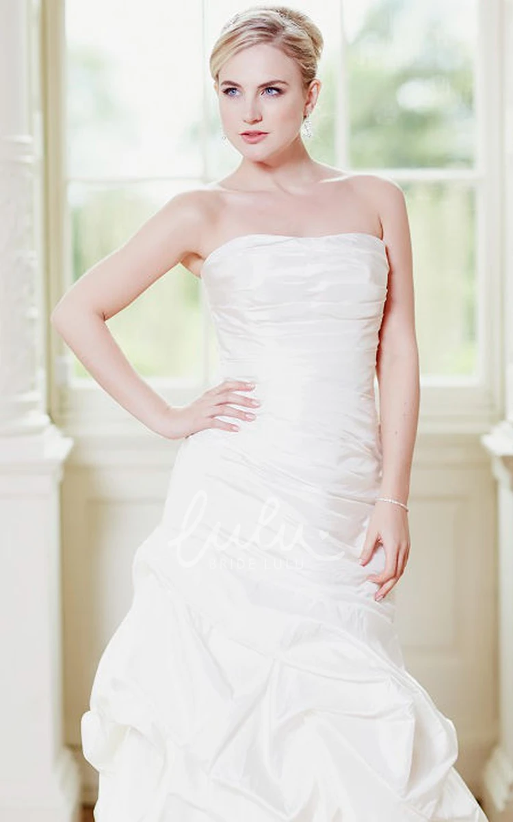 Ruffled Mermaid Taffeta Wedding Dress with Ruching and Lace Up Strapless