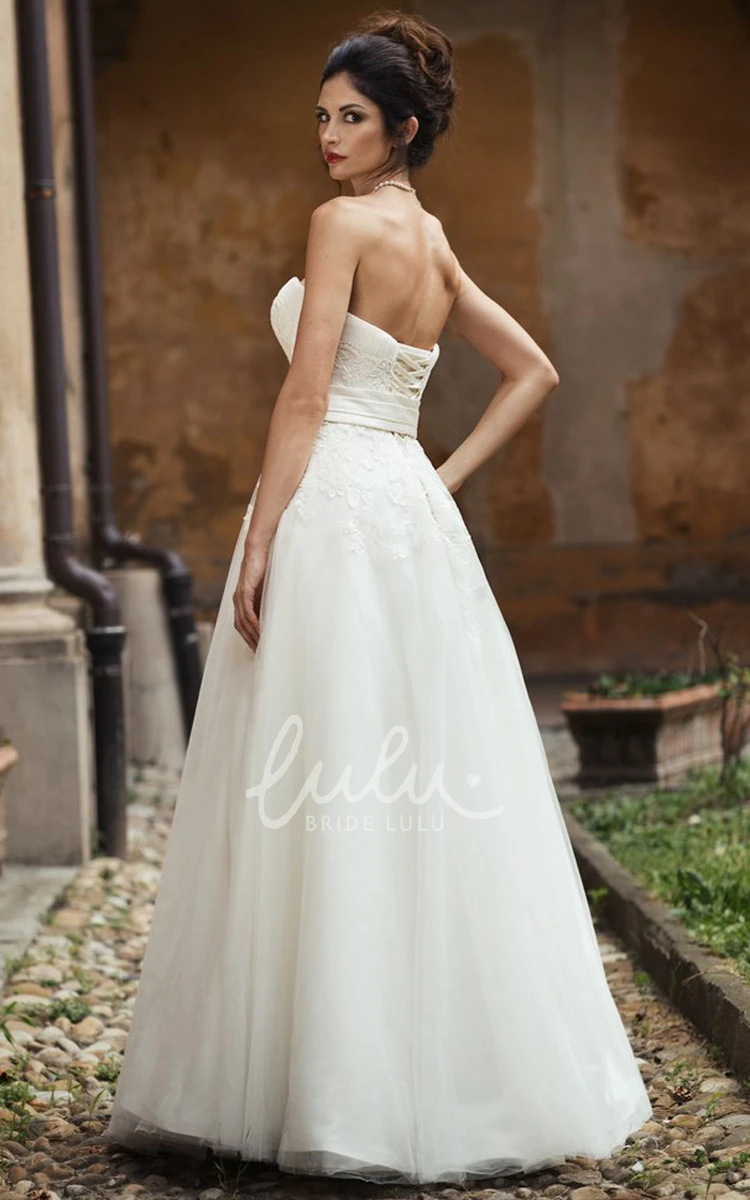 A-Line Tulle&Lace Strapless Wedding Dress with Waist Jewellery Sleeveless Maxi Appliqued